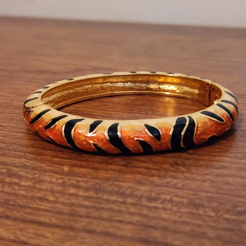 Brazalete Brazalete Firmado Kenneth Jay Lane 2006 Naranja Rayas Esmalte Bisagras Foto 4 de 4