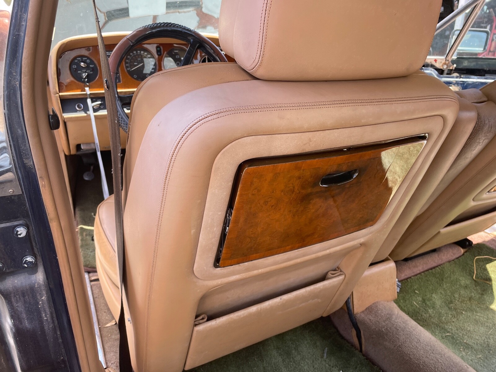 ROLLS ROYCE SILVER SPUR PARTING 1988 full set SEATS FRONT AND REAR GREAT SHAPE