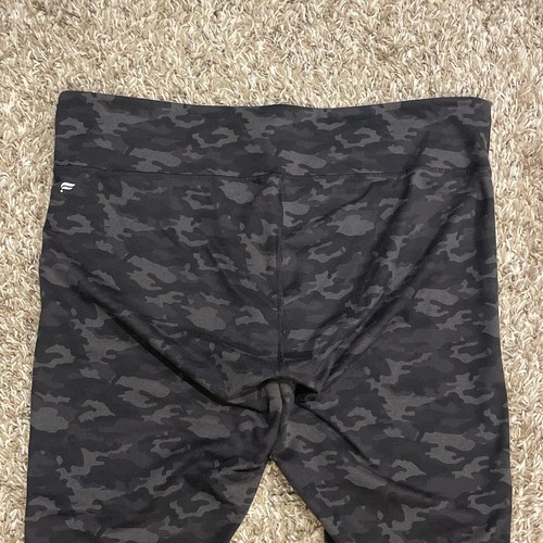 Powerhold Fabletics Leggings Women's 4X (40x25) Black Camo - 第 4/12 張圖片