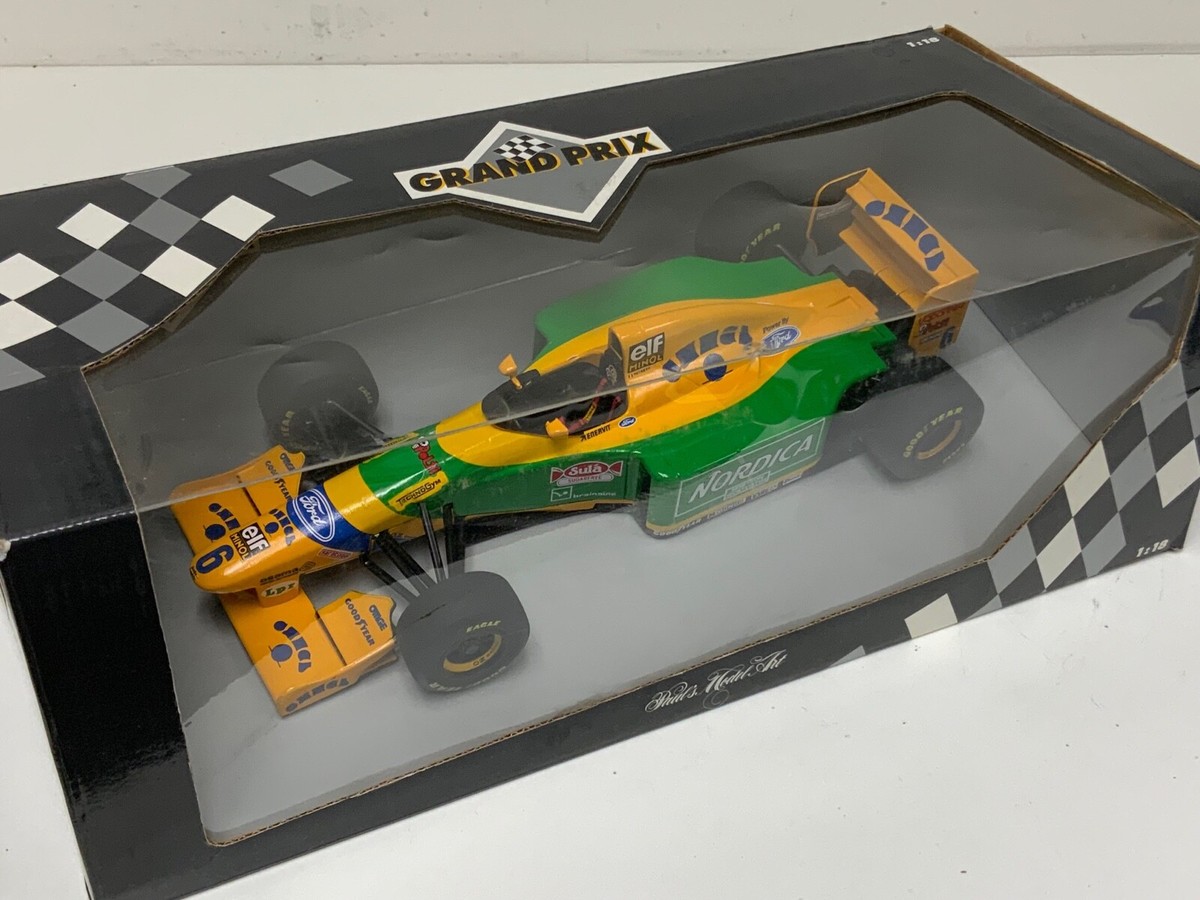 1/18 Minichamps Benetton Ford B193 from 1993 Camel of