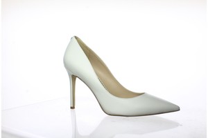 sam edelman white pumps