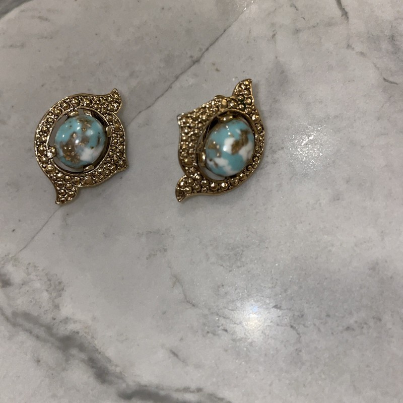 SARAH COVENTRY 1950's Blue  Cabochon Glass Gold Tone Clip-On Earrings