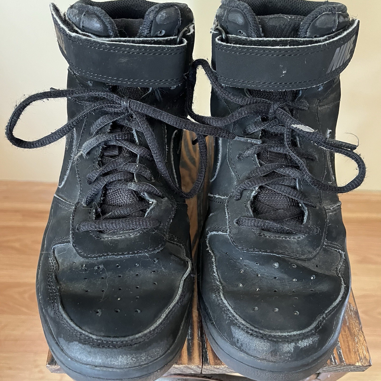 SAOLA Sneakers Nike Big Kid Court Borough Mid 2 nere taglia 6 anni