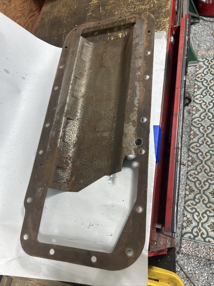 Bandeja de viento Mopar Big Block Dodge D100 440 bandeja de viento de cárter trasero, usada Foto 3 de 4