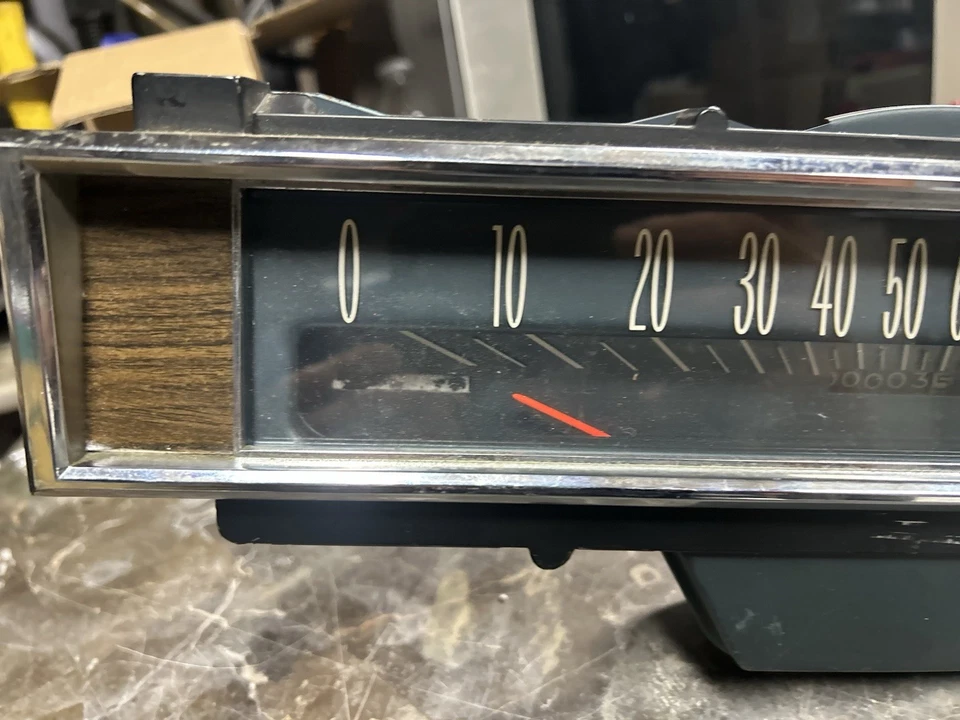 1963 OLDSMOBILE 88 98 DYNAMIC STARFIRE CLUSTER GAUGE SPEEOMETER 3 Miles - Image 2 of 4