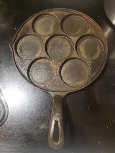 Vintage Auth. Griswold Cast Iron Plett Swedish Pancake Pan  No. 34