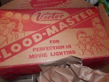 Victor Floodmaster 3 Light Movie Lighting Original Box Working 14 x 5 in