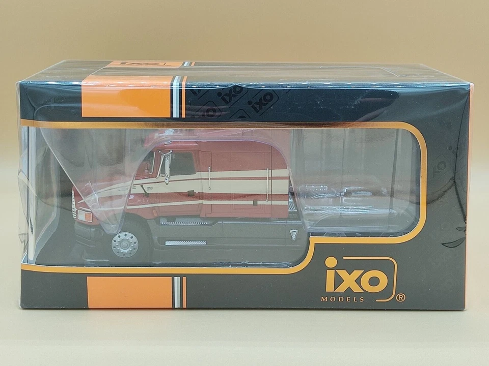 Ford Aeromax 1990 Red USA IXO TR108 1/43 Tractor Truck - Image 2 of 3