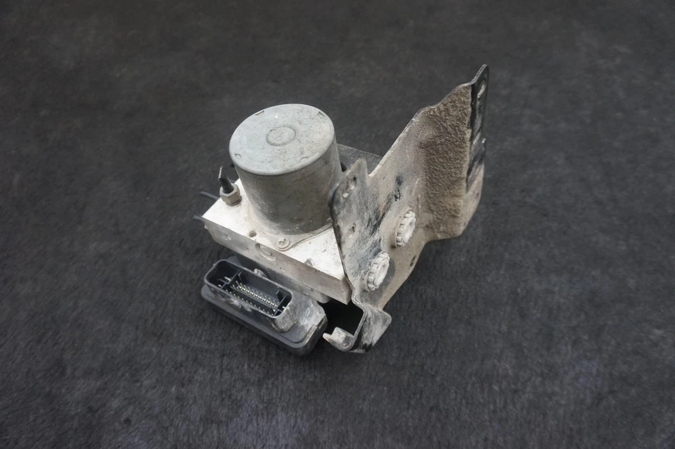 Bomba ABS de freno antibloqueo OEM HC3C2C405AH Ford F350 Super Duty Lariat 2017-18 Foto 3 de 4