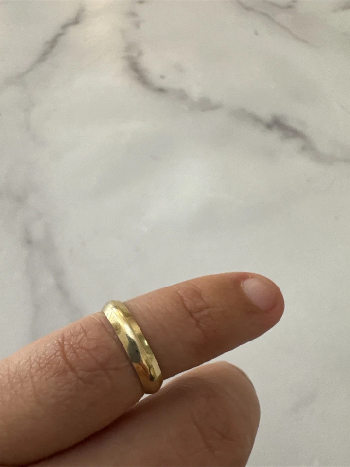 Alianza de boda de oro amarillo de 14k talla 6 Foto 4 de 4