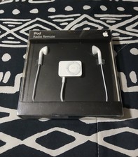Apple iPod Radio Remote Complete with Original Packaging