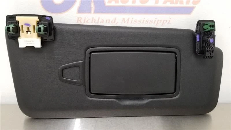 16 MERCEDES BENZ AMG C63S W205 PARASOL PASAJERO DERECHO NEGRO Foto 4 de 4