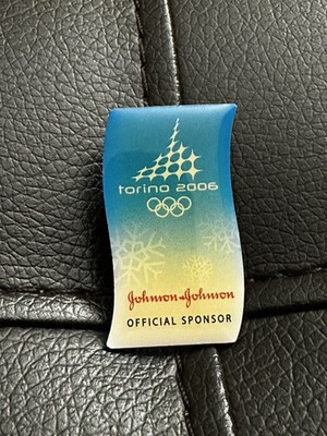 2006 Torino Olympic Winter Games Johnson & Johnson Official Sponsor Pin