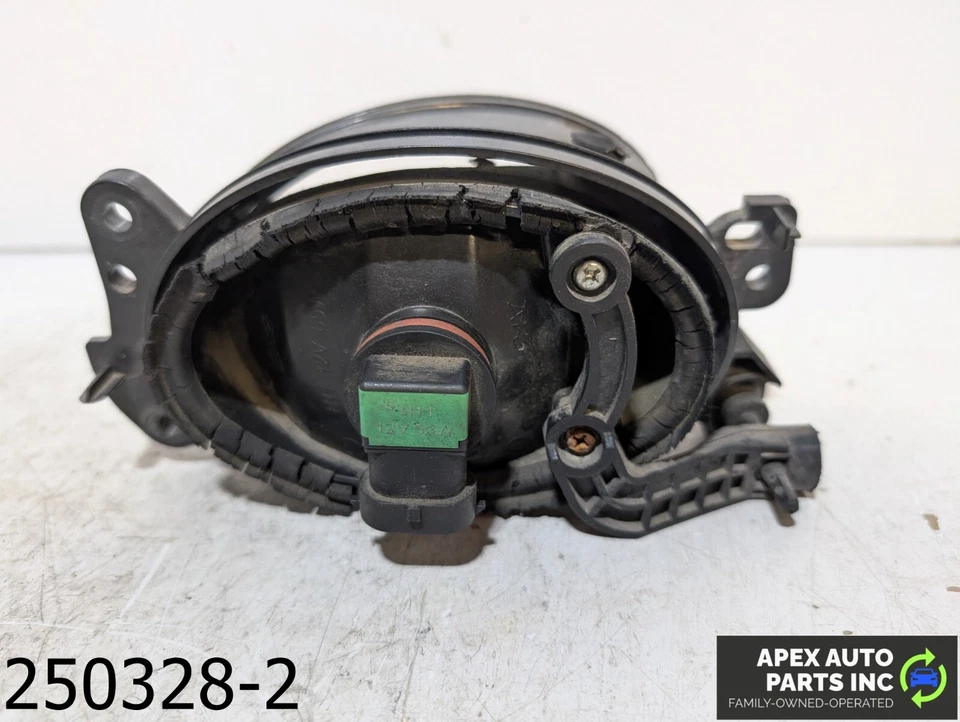 Faro antiniebla delantero izquierdo OEM 2007-2009 Mercedes E350 3,5 L Foto 4 de 4