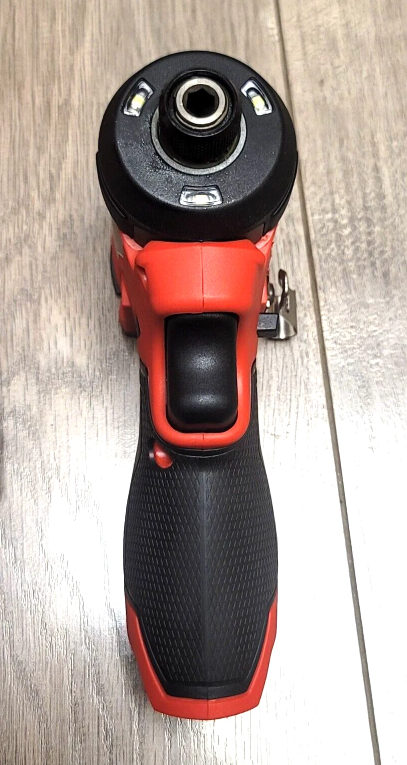 Milwaukee M12 Fuel Installation Driver kit contents and attachments