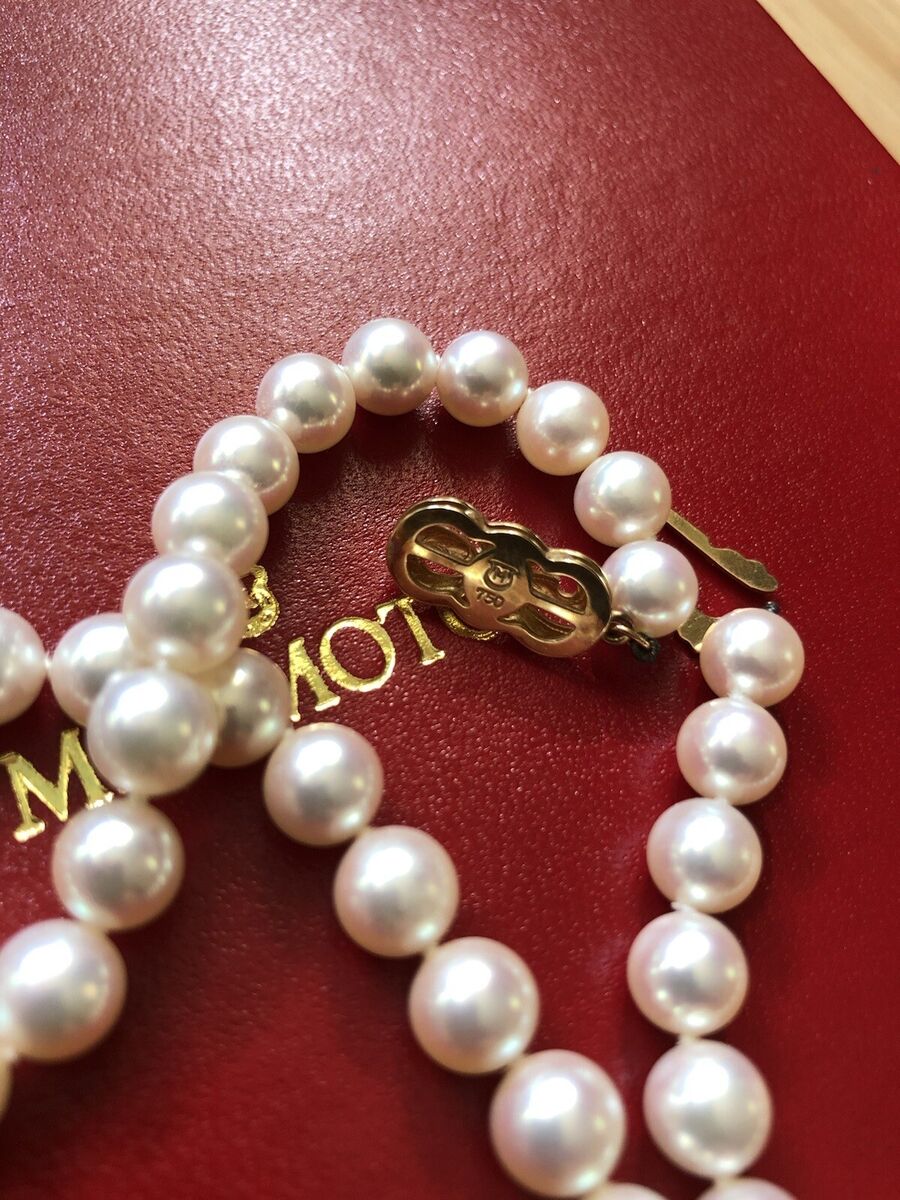 Mikimoto 18k Set Of Pearl Necklace And Earrings With Red Mikimoto 18k Set Of Pearl Necklace And Earrings With Red