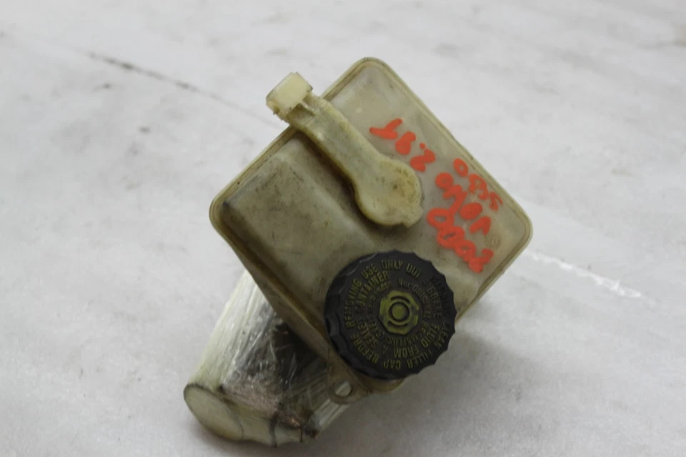 Главный цилиндр тормозного стопора 2000 Volvo S80 S-80 2.8T с резервуаром GR-5 MS - Изображение 2 из 4