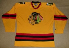 RARE Stitched VINTAGE Authentic CHICAGO BLACKHAWKS Gold/YELLOW Third JERSEY L