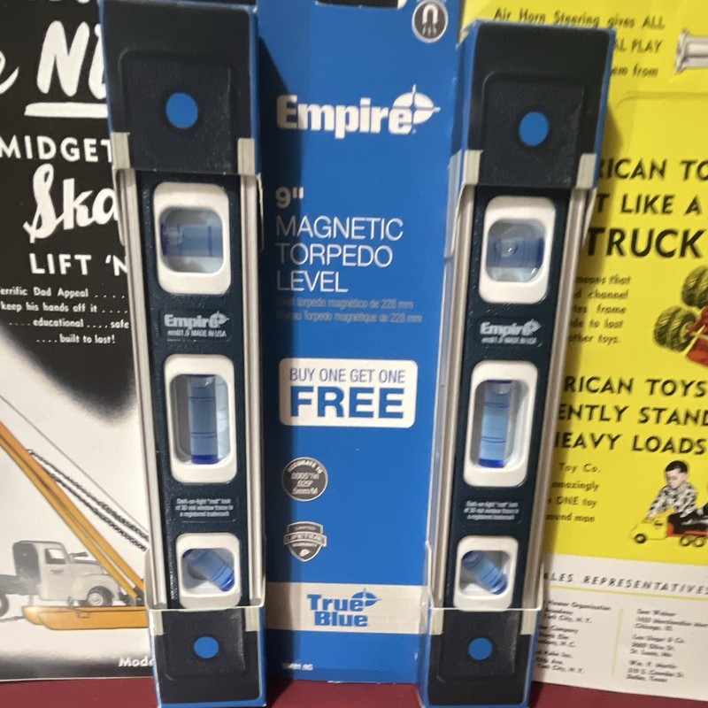 Empire Magnetic True Blue Box Beam Level 48 in Aluminum Blue EM81.8 4 ft