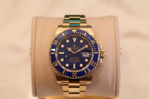 Rolex Submariner Date 18k Yellow Gold Flat Blue Dial 116618LB