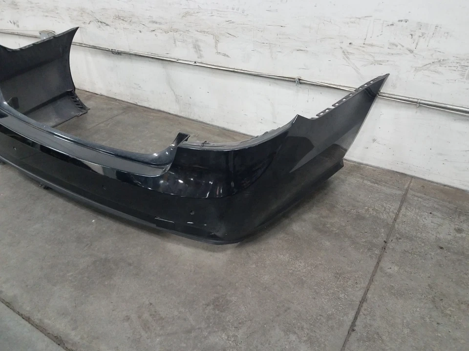 2012 梅赛德斯 AMG E 63 后保险杠组件 - * #2691 Z13 — 第 2/4 张图片