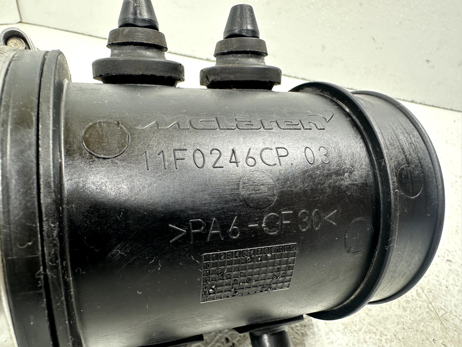 2018-2021 MCLAREN 570S 600LT LEFT AIR INTAKE DUCT TUBE HOSE MASS AIR FLOW METER