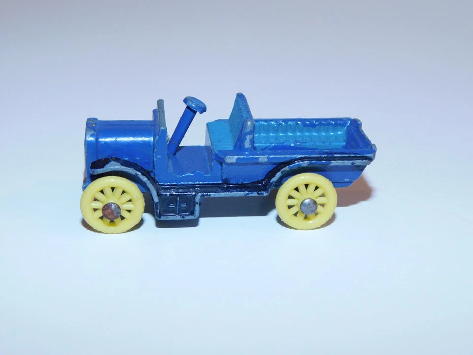 Charbens Miniature - VINTAGE Made in England DIECAST CAR - Image 2 of 4
