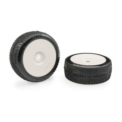Matrix Nova Super Soft verklebt auf weissen Felgen 1:8 (2) / M.NOVSS-GL