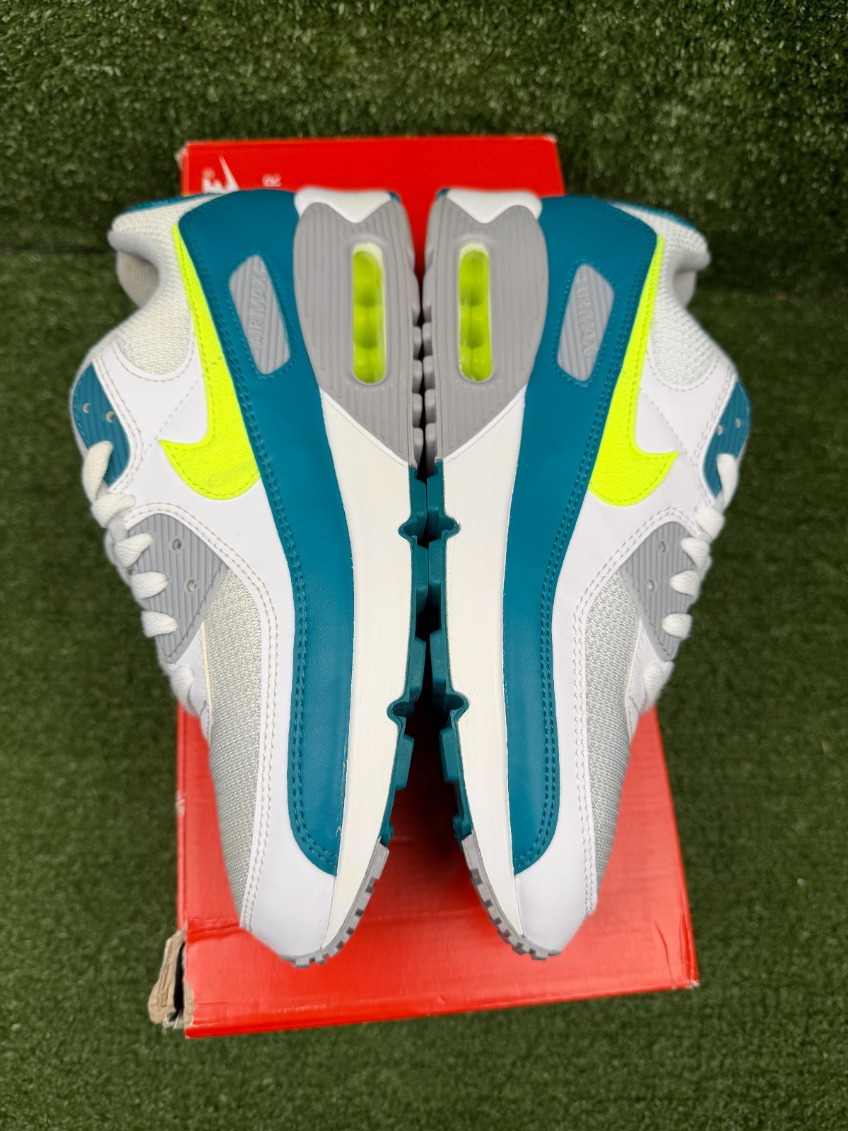 Size 10.5 - Nike Air Max 90 Spruce Lime thumbnail 7