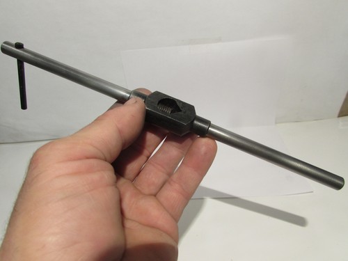 MINI CHIAVE PER RUBINETTO REGOLABILE-- CAPACITÀ 1/2" - Foto 3 di 7