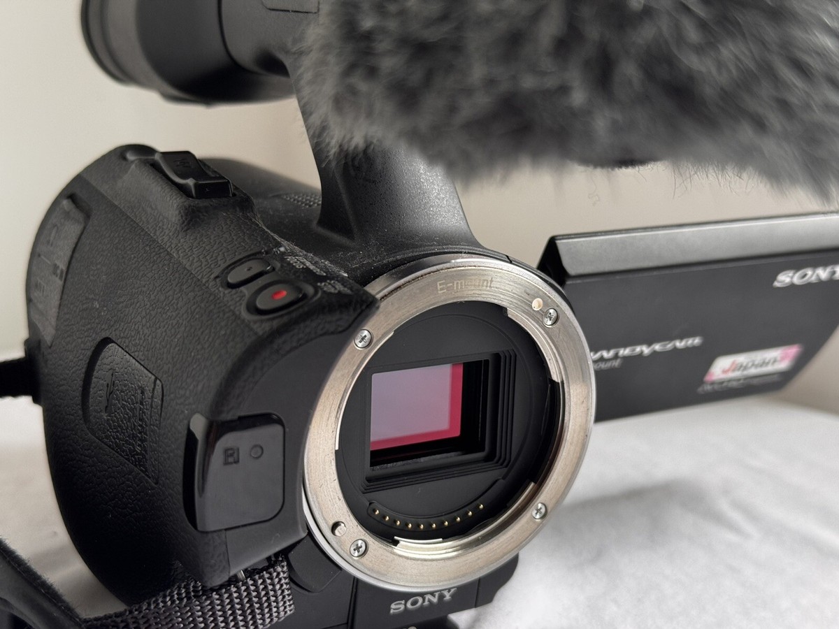 SONY NEX VG30 APS-C, SUPER 35, E-MOUNT, TOUCHSCREEN CAMCORDER