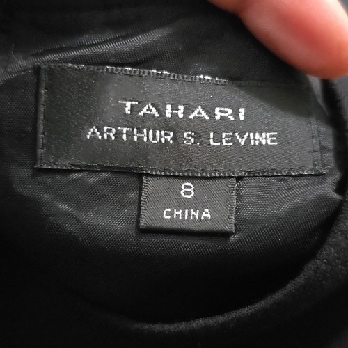Abito in guaina scollo a V Tahari con accenti catena e tasche finte taglia 8 nuovo con etichette - Foto 9 di 11