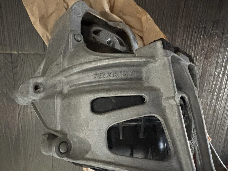 2018 Audi Q5 Engine Mount - Image 3 of 4