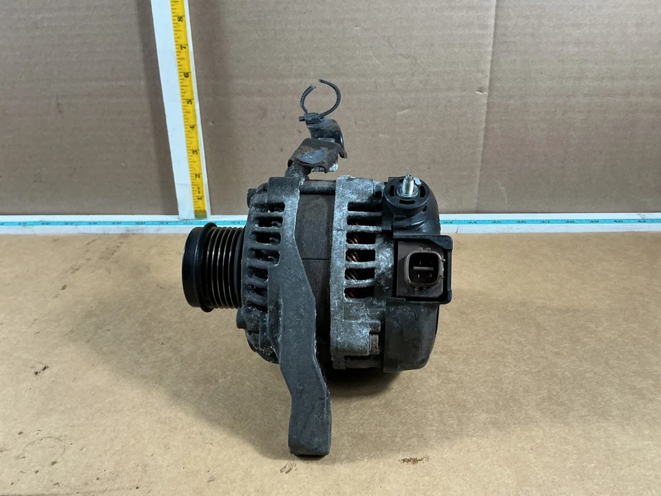 2015 – 2017 Toyota Camry Alternator Generator 27060-0V170 OEM - Image 4 of 4