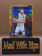 2022 Topps X Chet Holmgren Curated Basketball Cards Checklist 24