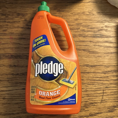 Pledge Orange Wood Floor Cleaner No Dulling Residue 32oz 90% Full | eBay