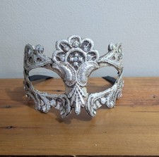 Elegant Silver Masquerade Mask - Filigree Lace Style with Rhinestone Accents