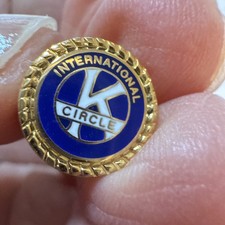 International circle K Lapel Pin EUC, Gold Tone