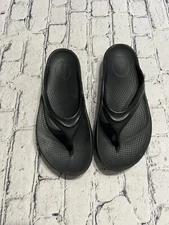 Women’s OOFOS Oolala Thong Sandals Size US 9/EURO 40