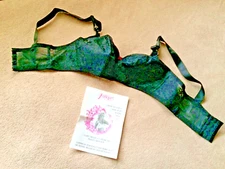 Jeunique  34E  Black Lace Soft Cup Bra Style J32   NIB