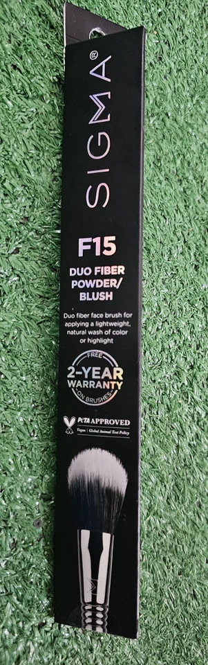 Sigma F15 Duo Fiber Powder / Blush Brush - New - Image 3 of 4