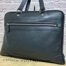 Louis Vuitton Taiga Igor  Leather A4 Business Bag Black
