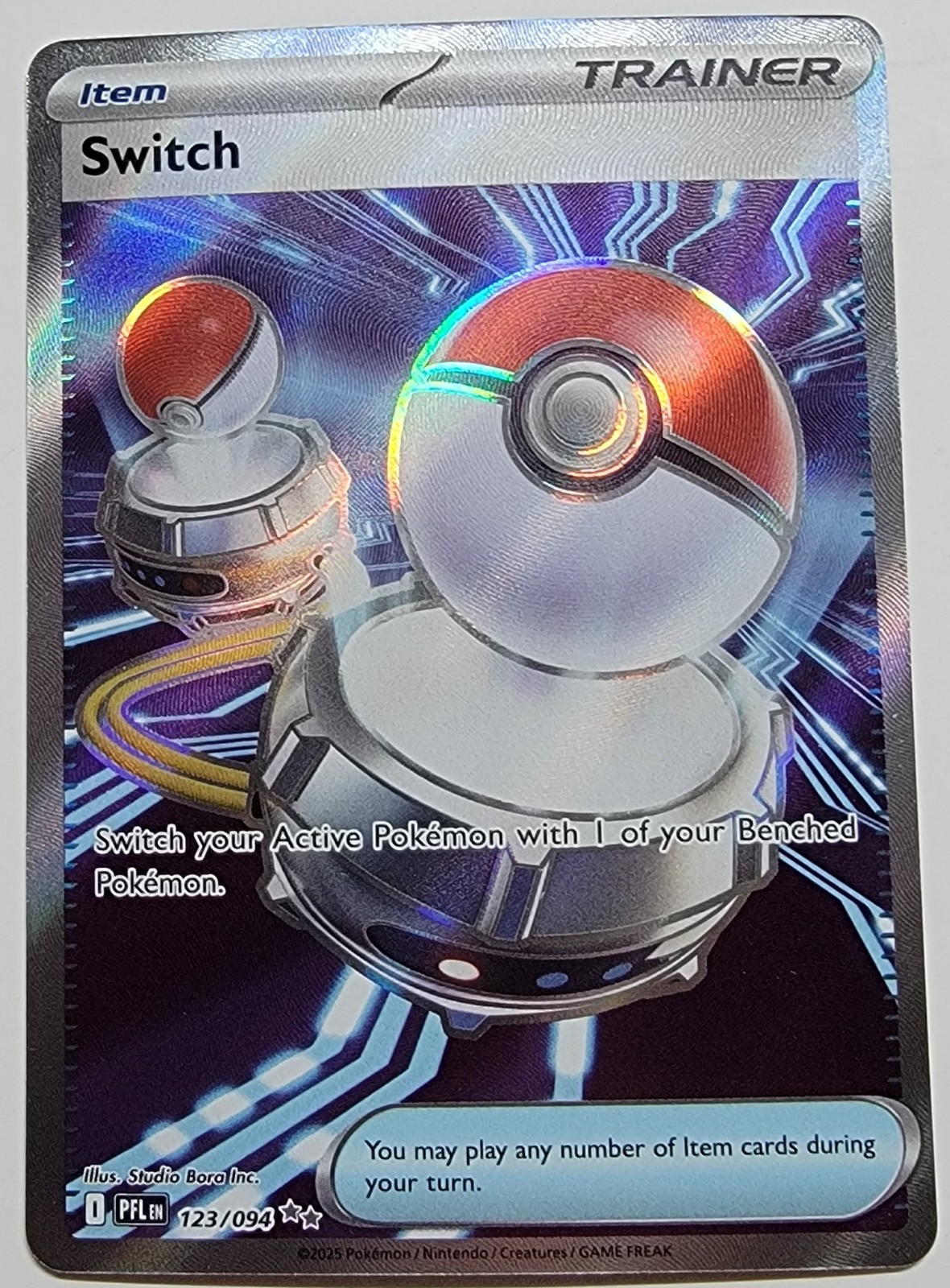 Switch 123/094 [PFL] Near Mint Trainer Pokemon