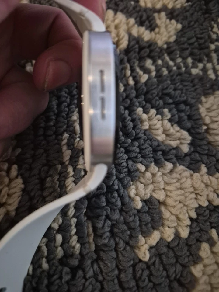 Reloj inteligente Samsung Galaxy 8 Watch 7 40 mm crema S/M GPS Foto 4 de 4