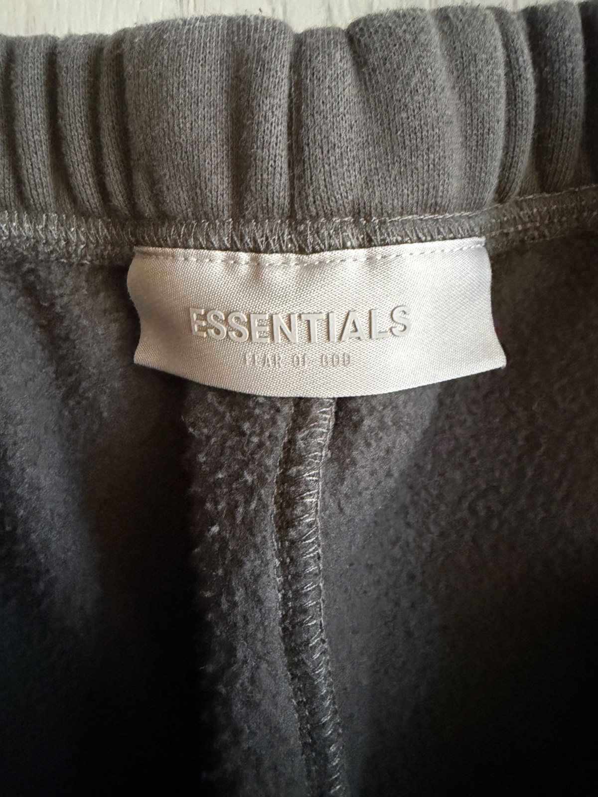 PRE OWNED *ESSENTIALS* FEAR OF GOD SWEATPANTS UNISEX SMALL thumbnail 5