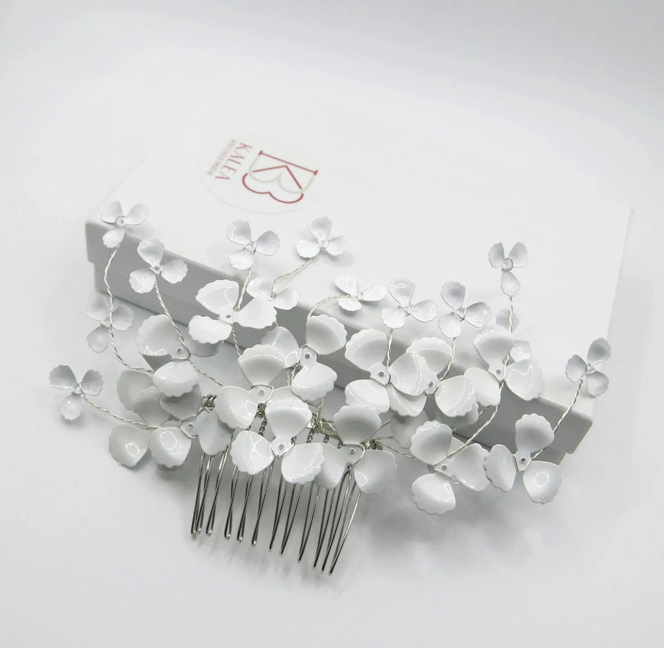 Floating Metal Flower Wedding Hair Comb, Bridal White Floral Silver Wire Hairpin - Image 3 of 4
