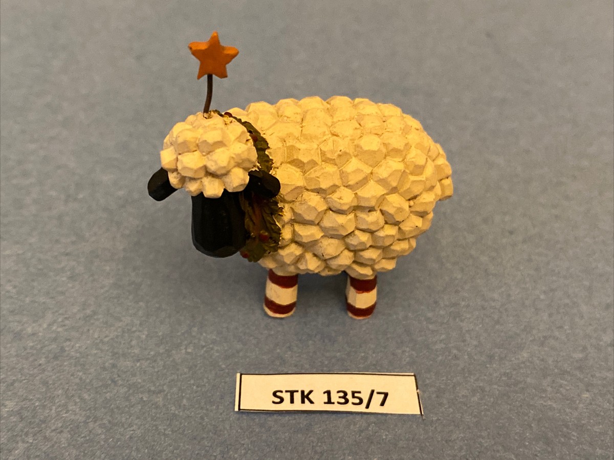 Blossom Bucket B. Lloyd Christmas Winter Figurine SHEEP - Nice