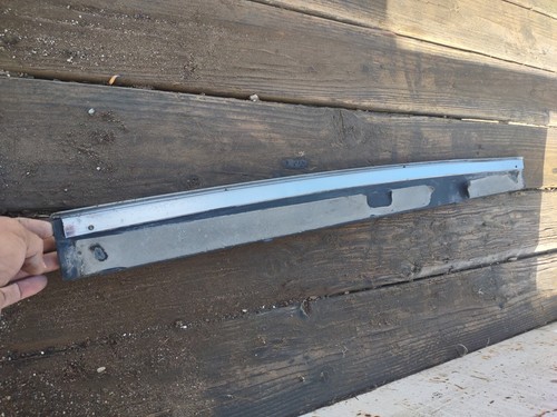 1988-94 Jaguar XJ40 XJ6 Rear Center CHROME MOLDING TRIM BEZEL Cover Lower - Picture 13 of 22