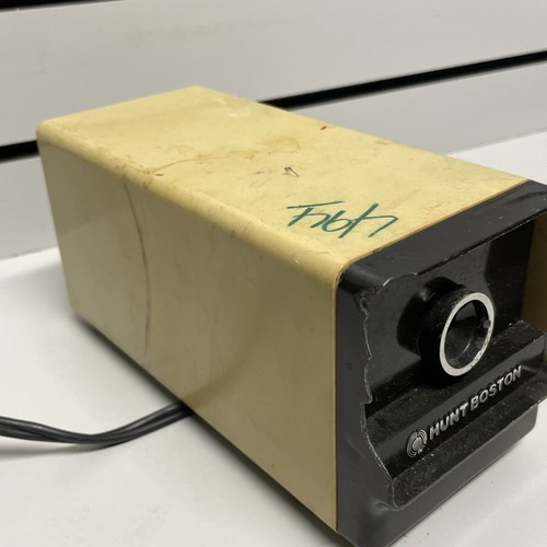 Hunt Boston Electric Pencil Sharpener Model 17 Made in USA Cream Color TESTED - Picture 3 of 10
