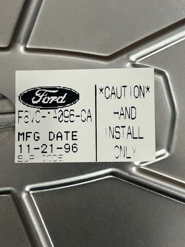 98 - 02 OEM FORD LINCOLN Town CAR Machined Wheel Center Cap F8VC-1A096 , 7-3/4" - Picture 7 of 8